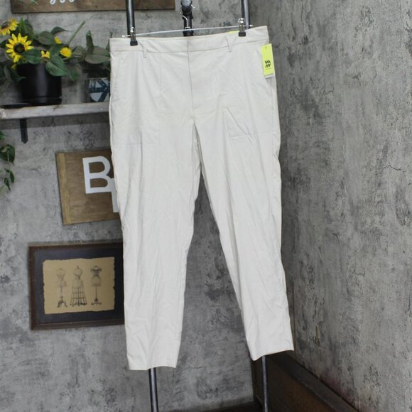 NWT All In Motion Commuter Zip Button Pants 90277443 Light Taupe Brown 38x30 - Picture 4 of 9